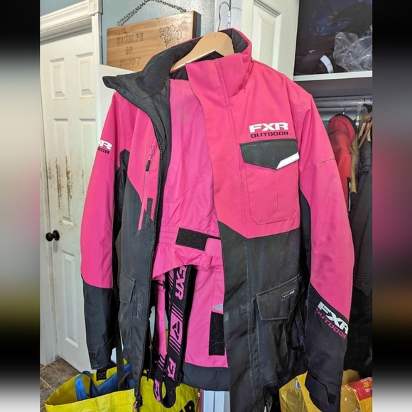 FXR womens snowsuit - Picture 1 of 1